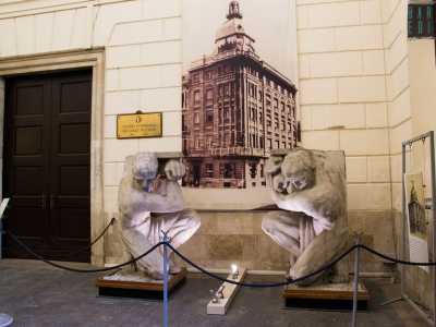 ...seppur ben posizionati con foto d�epoca e pannelli esplicativi
